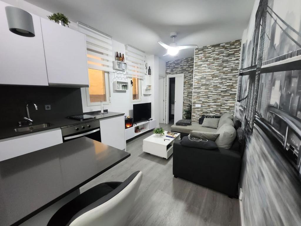 Embajadores, Apartamento Moderno Y Centrico Para 4 Madrid Exterior foto
